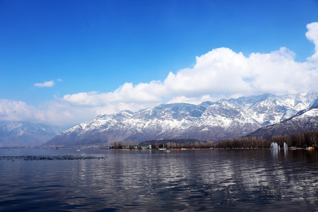 lake, nature, travel-7039109.jpg